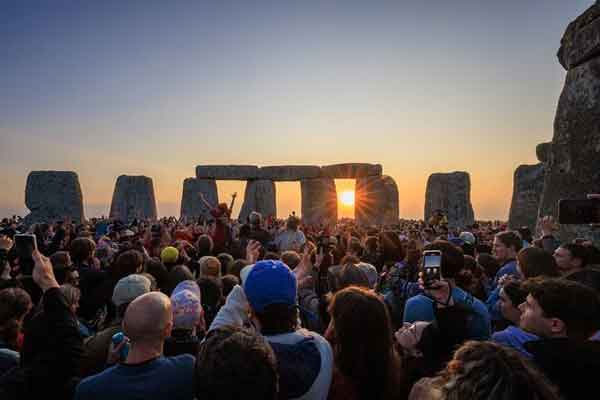 Stonehenge Summer Solstice Tour - Sunrise or Sunset