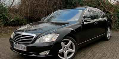 Executive cars used for private transfers between airports and Central London hotels