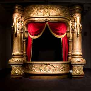 Theatre box from the Palace Theatre of Varieties, Theatre & Performances Collection - Image © Victoria and Albert Museum, London