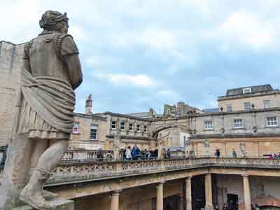 Statue and the terrace, Roman Baths architecture, Bath, England