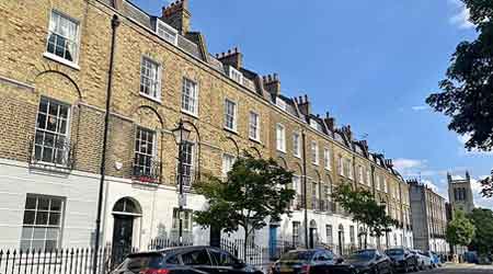 Claremont Square, Islington, London - Image courtesy of Wikimedia Commons https://commons.wikimedia.org/wiki/File:33_to_42_Claremont_Square,_Islington,_June_2022.jpg