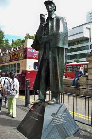 Sherlock Holmes Statue, London